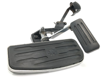 Yamaha XV 1600 Wild Star VP08 [2002] - Footboard driver footplate footrest front right with brake pedal