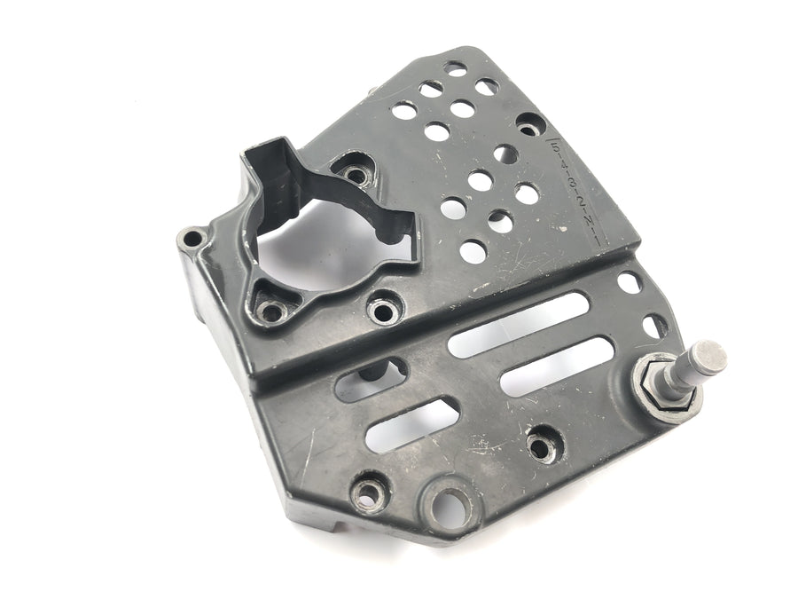 Suzuki GSX R 1100 GU74C [1987] - sprocket cover engine cover