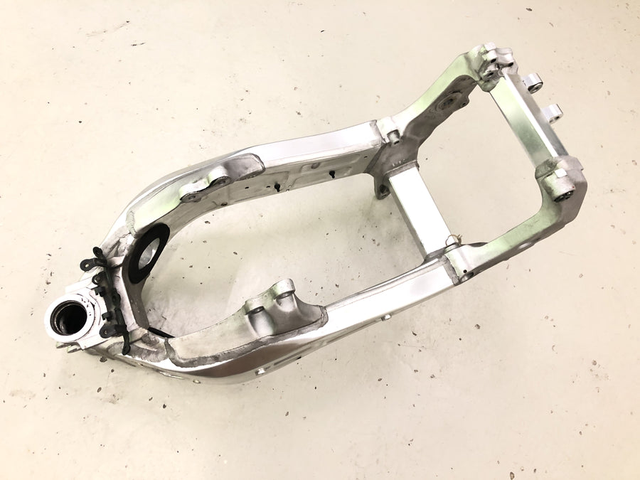 Aprilia Mille RSV 1000 ME [1999] - Frame main frame without papers