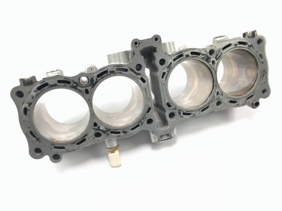 Suzuki GSF 1250 SA Bandit WVCH [2007] - cylindre avec jeu de pistons