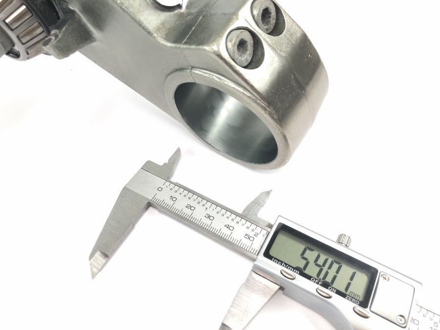 Moto Guzzi V10 Centauro [1998] - lower fork bridge steering head bridge fork clamp