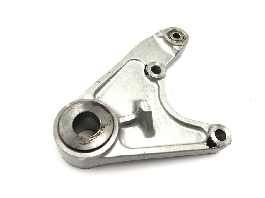 Triumph Daytona 1200 T300D [1994] - Rear brake caliper bracket