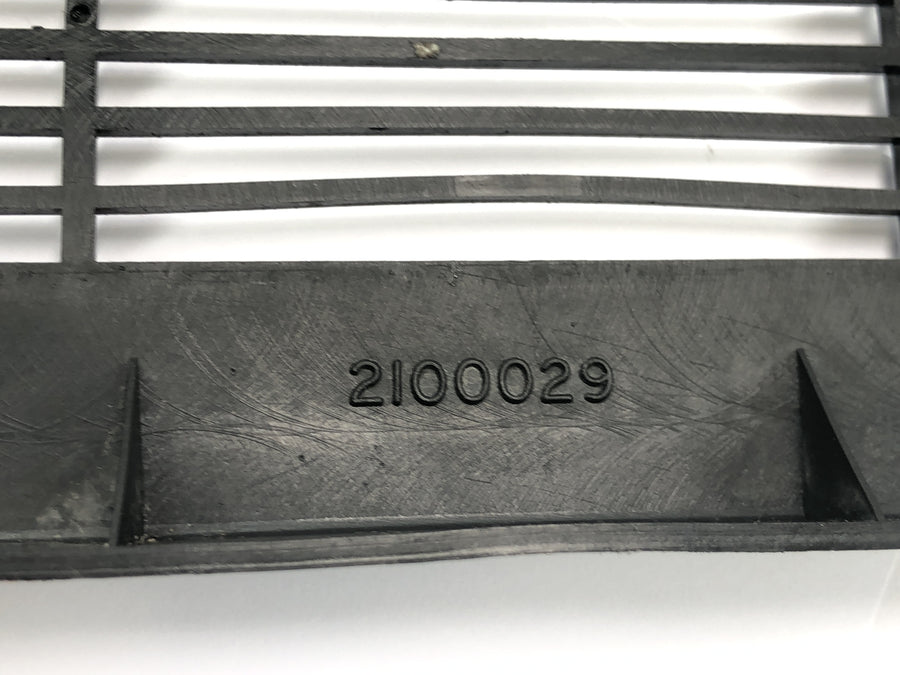 Triumph Daytona 1200 T300D [1994] - Radiator grille radiator cover front radiator guard