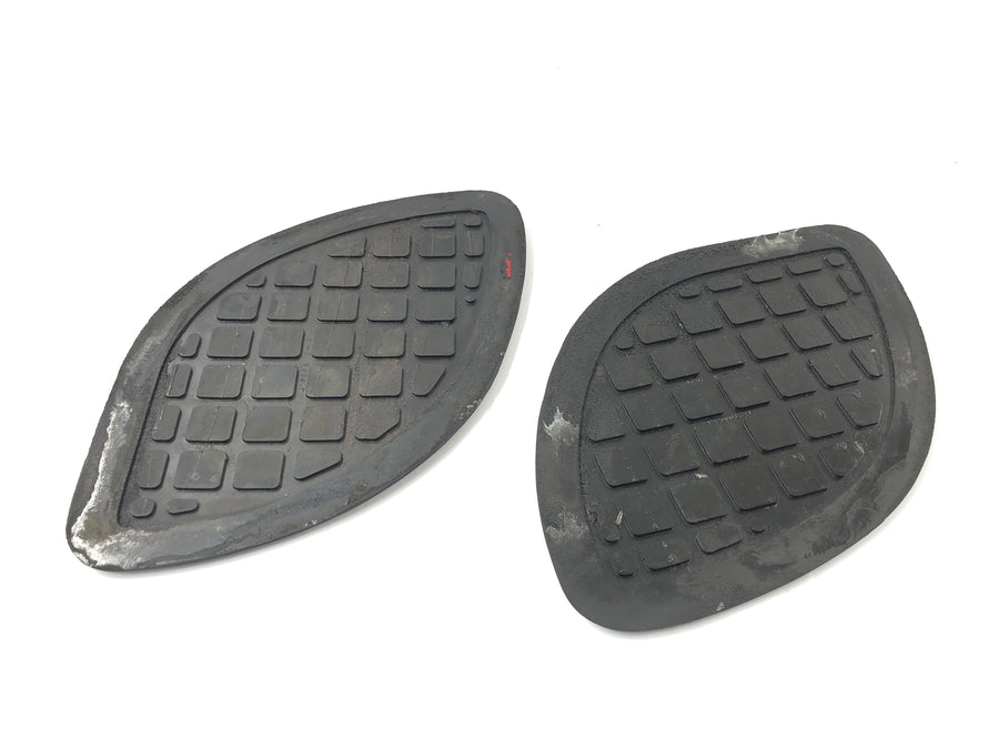 BMW R 75/5 [1973] - Coussin de genou, protège-réservoir, coussin en caoutchouc, protections antidérapantes