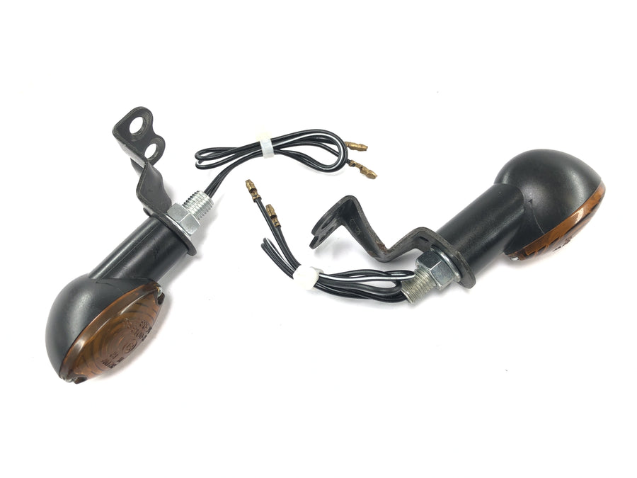 Yamaha DT 125 R DE03 [2000] - Paire de supports de clignotants pour clignotants