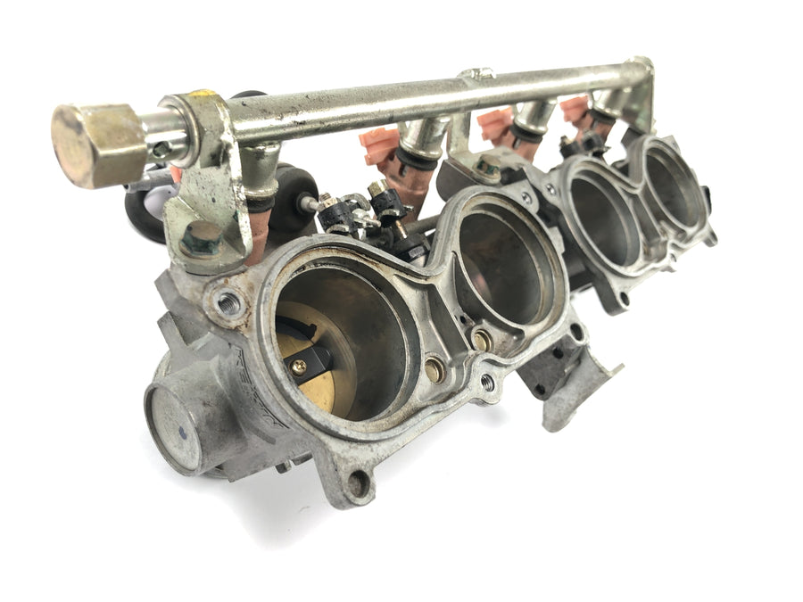 Honda CBR 600 RR PC37 [2004] - Papillon des gaz système d'injection