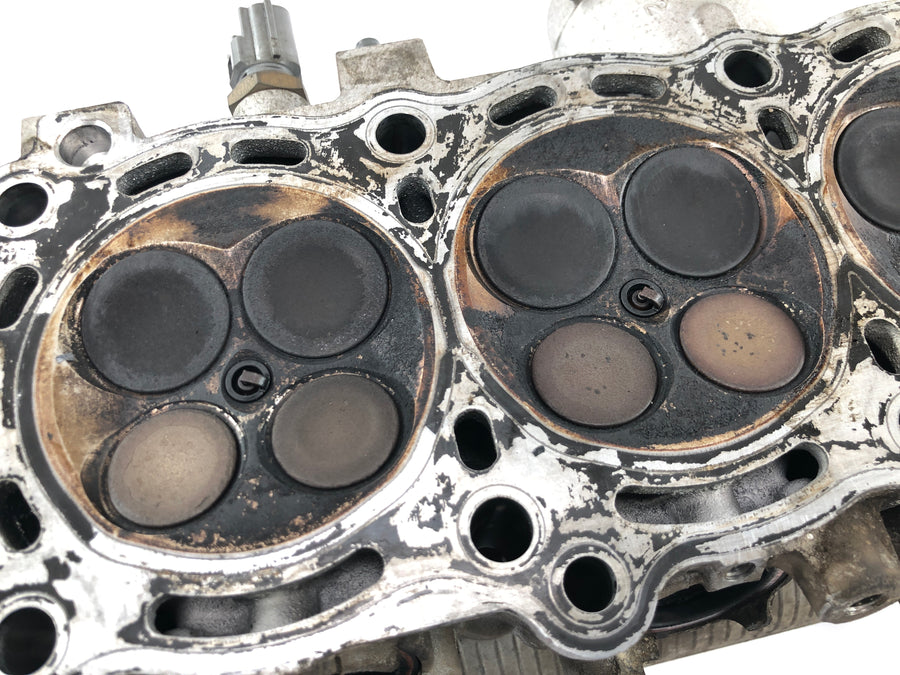 Suzuki GSX R 1000 WVBZ K3 [2003] - cylinder head engine cylinder head valve head