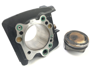 Ducati ST2 944 [1999] - Cylindre à piston vertical