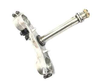 Suzuki GSX R 1000 WVBZ K3 [2003] - pont de fourche inférieur, support de fourche de pont inférieur de tête de direction