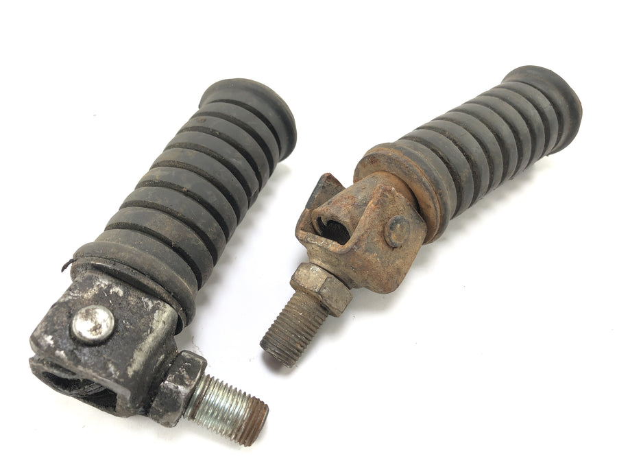 Yamaha XT 500 1U6 [1981] - Footrests Passenger Footrests Pair
