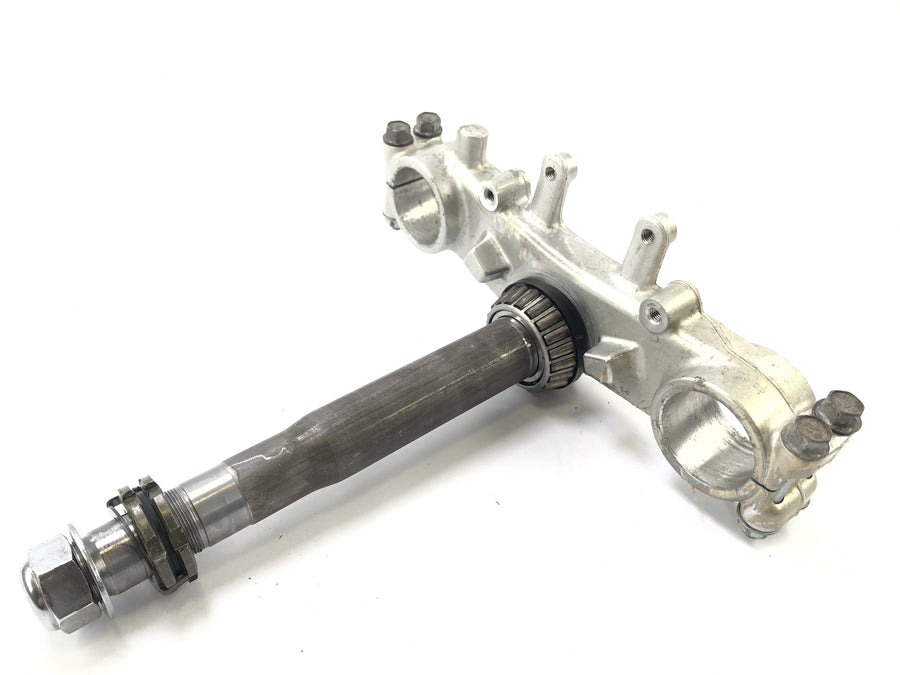 Yamaha DT 125 DE06 [2005] - Té de fourche inférieur