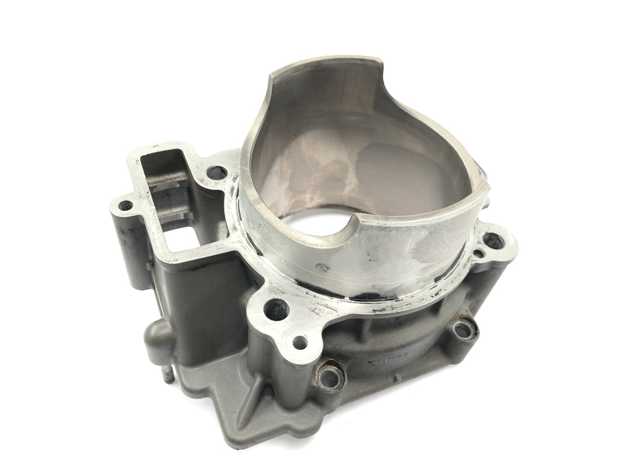 KTM 950 Adventure LC8 [2004] - cylinder with piston at the front