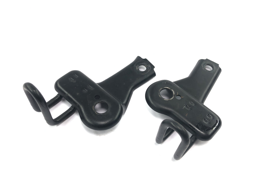 Triumph Daytona 1200 T300D [1994] - Rear indicator mount, luggage hook