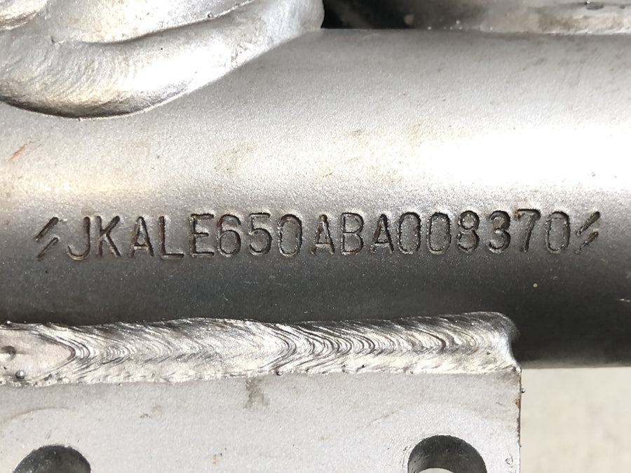 Kawasaki Versys KLE 650 A [2006] - Cadre principal avec papiers