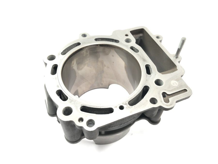 KTM 950 Adventure LC8 [2004] - cylinder with piston at the front