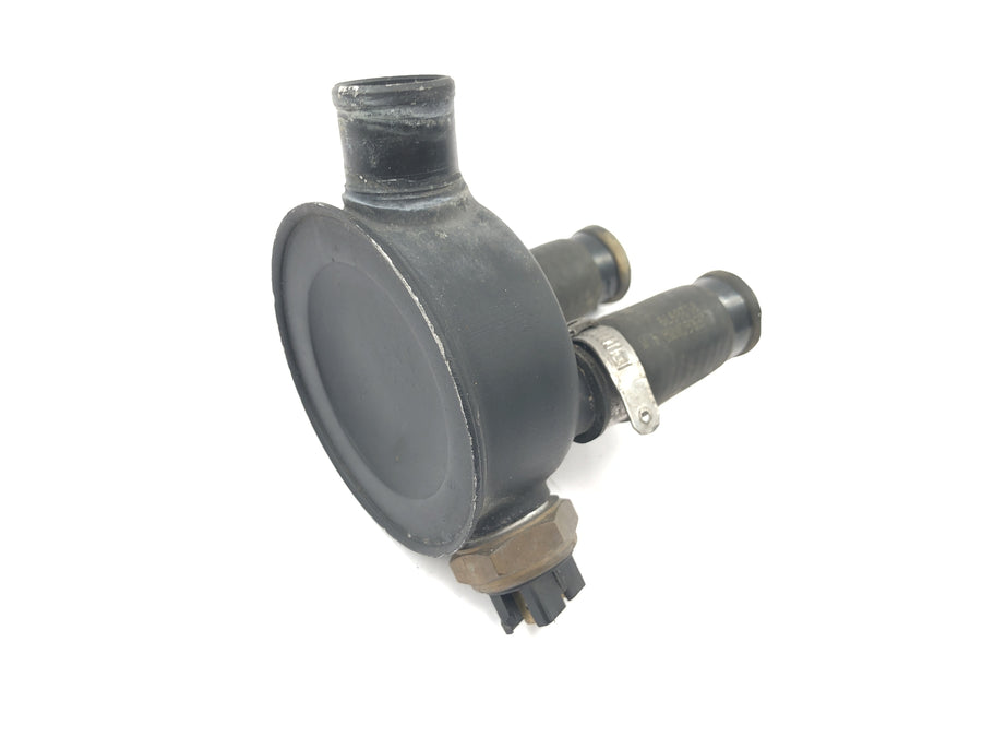 Aprilia Mille RSV 1000 ME [1999] - Coolant temperature sensor housing thermal switch