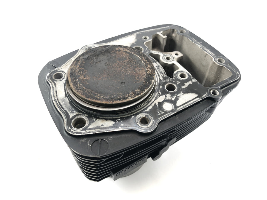 Suzuki Intruder VL 1500 AL [2000] - Cylindre avec piston arrière