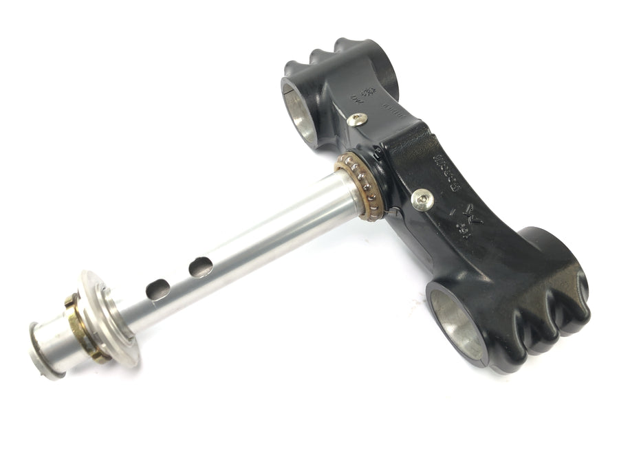 Benelli TNT 1130 [2009] - lower fork bridge