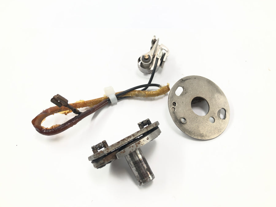BMW R 75/5 [1973] - Ignition pulse generator with pickup