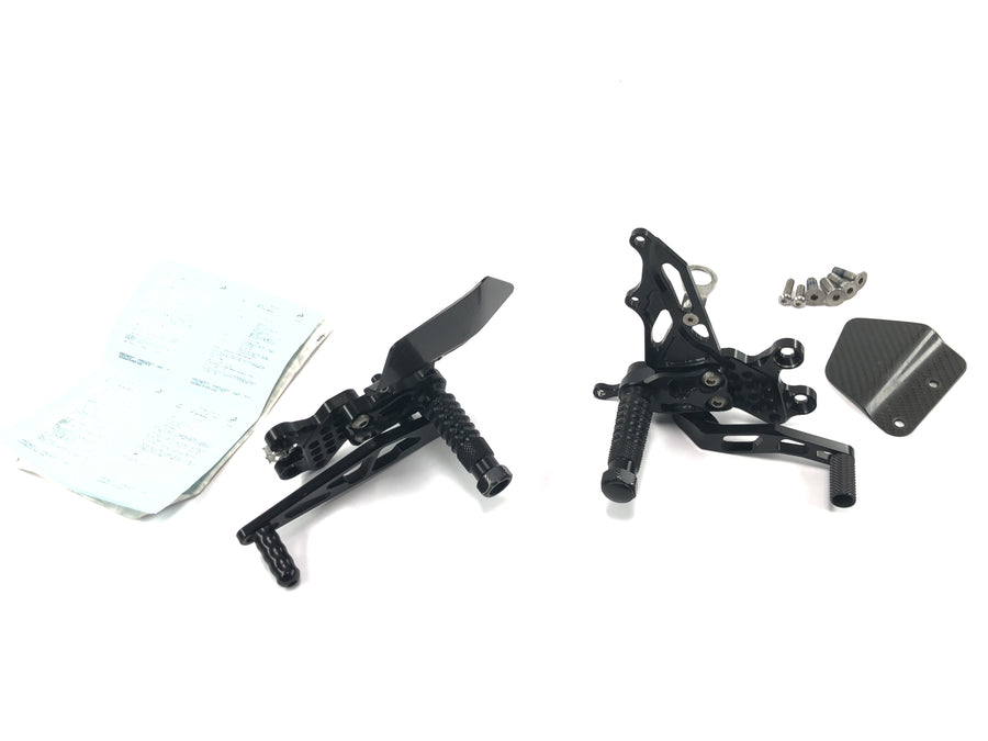 Suzuki GSX R 1000 WVB6 K6 [2006] - Gilles Tooling footrest system with driver footrest report