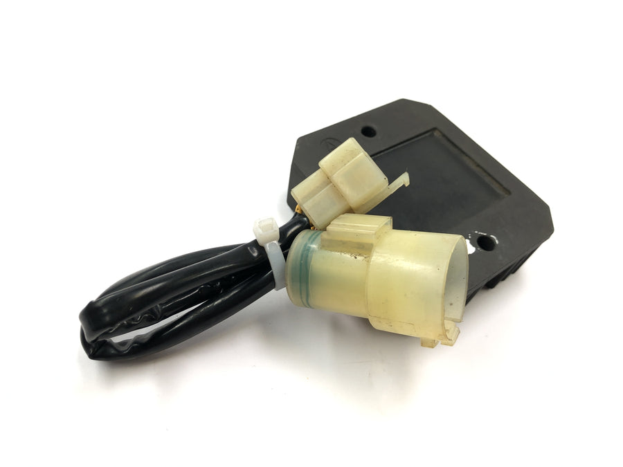 Honda XRV 750 Africa Twin RD04 [1992] - Voltage regulator regulator