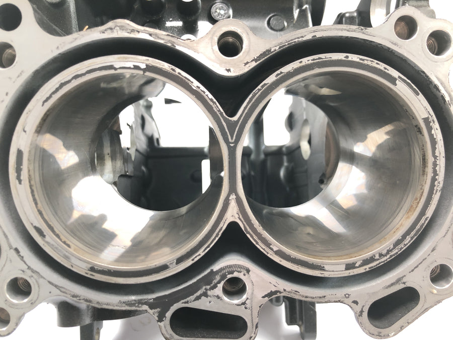 Yamaha MT07 RM04 [2014] - Engine housing with piston crankcase engine block