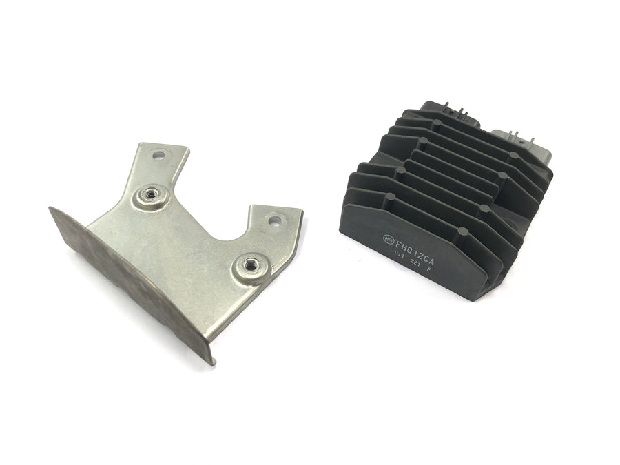Ducati Multistrada 1200 S Touring [2009] - Voltage regulator regulator rectifier with base plate mount