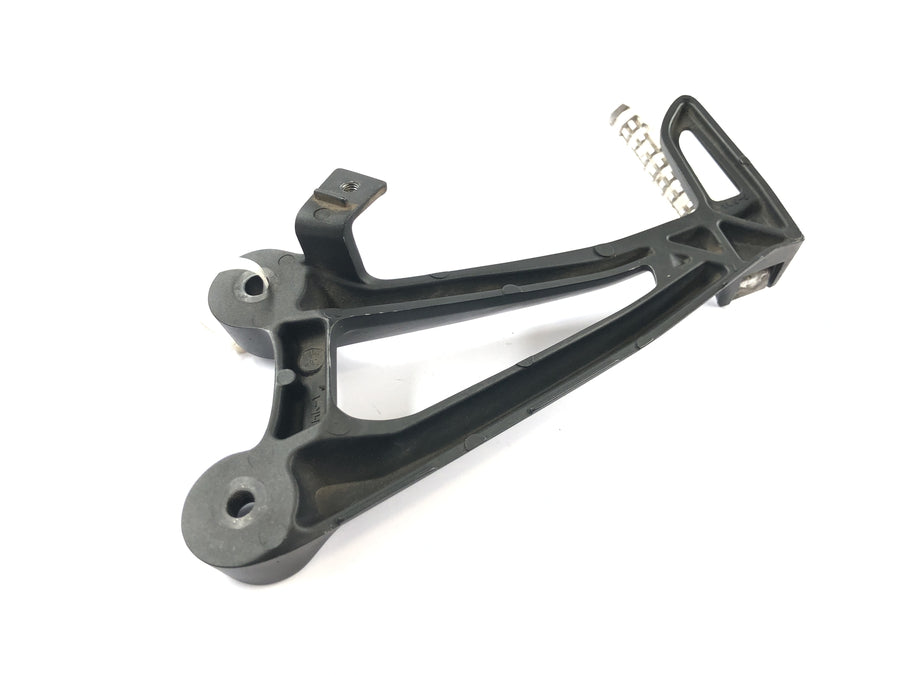 Yamaha MT07 RM04 [2014] - Pillion footrest with rear right footrest holder