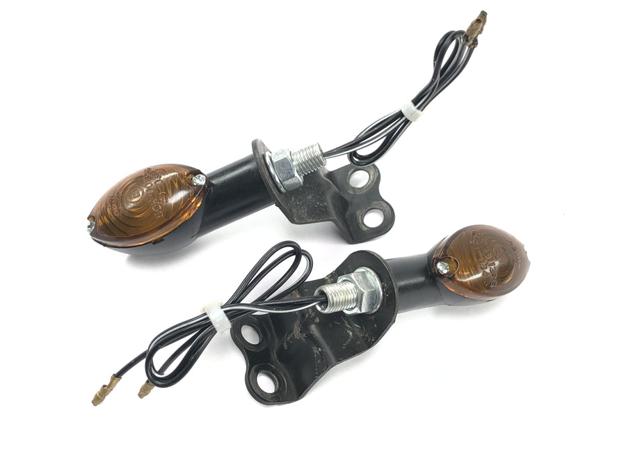 Yamaha DT 125 R DE03 [2000] - Paire de supports de clignotants pour clignotants