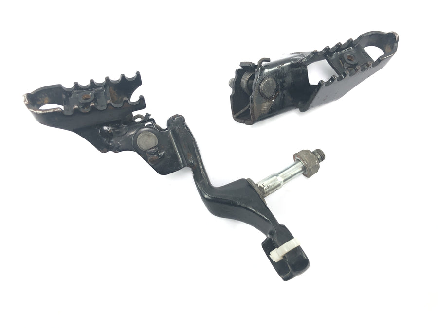 Honda NX 650 Dominator RD02 [1994] - Footrests Driver footrests left and right pair