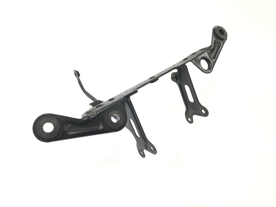 Aprilia RST 1000 Futura [2002] - Front de support de cadre de fixation
