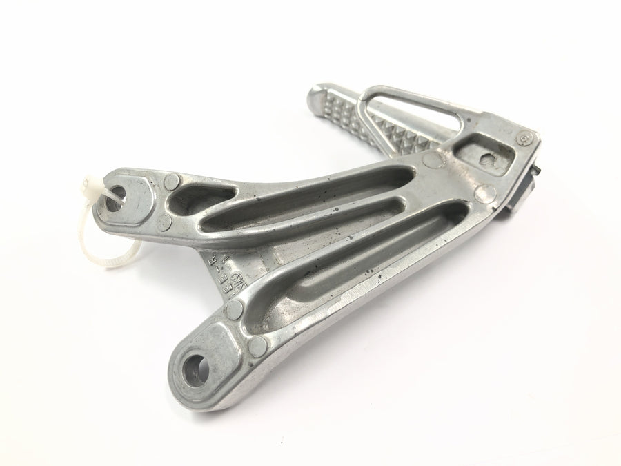 Honda CBR 600 RR PC37 [2004] - passenger footrest right