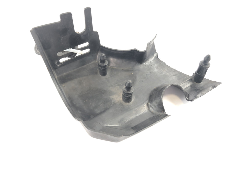 Honda CBX 650 E RC13 [1983] - Disquage de la couverture de protection moteur