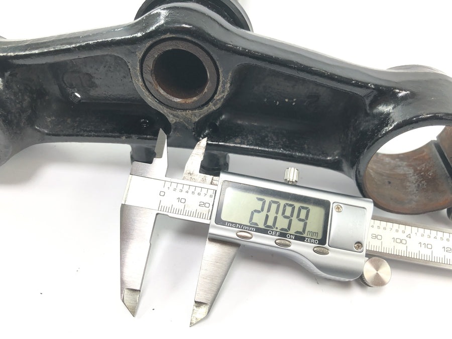Yamaha XTZ 750 3LD [1989] - collier de fourche inférieur
