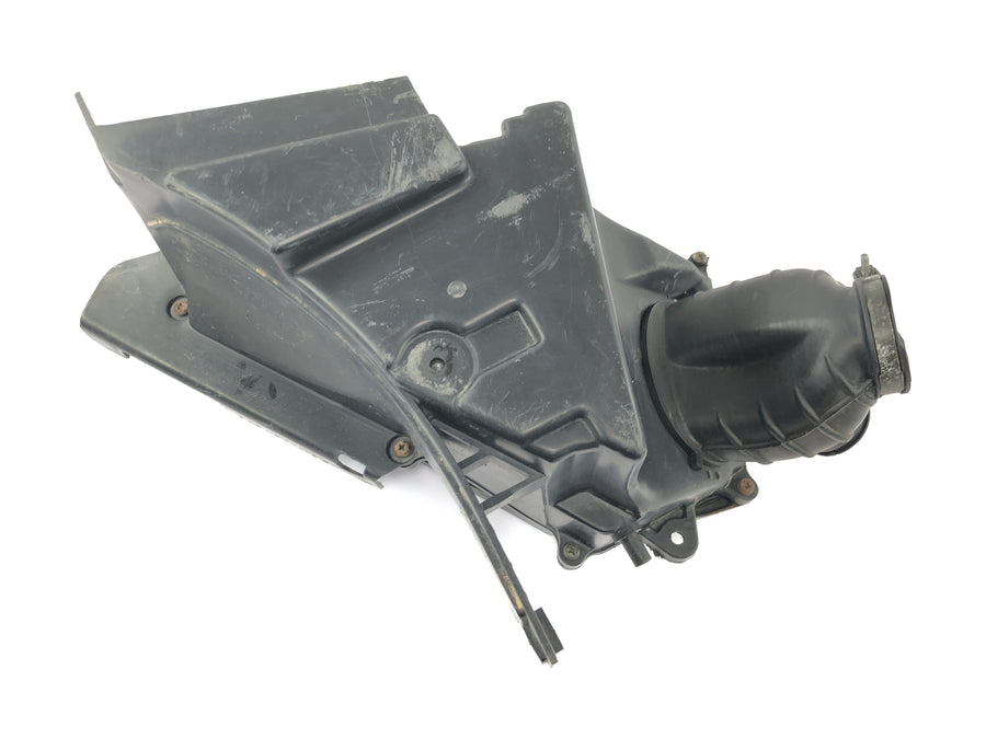 Yamaha DT 125 R DE03 [2000] - Air filter box Air filter housing Intake air box