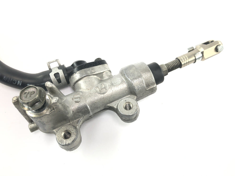 Suzuki GSX R 1000 WVB6 K6 [2006] - Rear brake pump, foot brake cylinder, brake cylinder