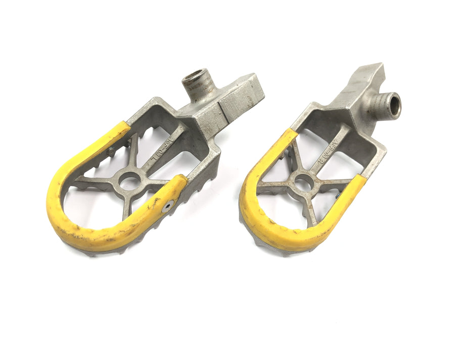 Suzuki RM Z 250 RJ41A [2007] - Footrests Driver footrests pair aluminum