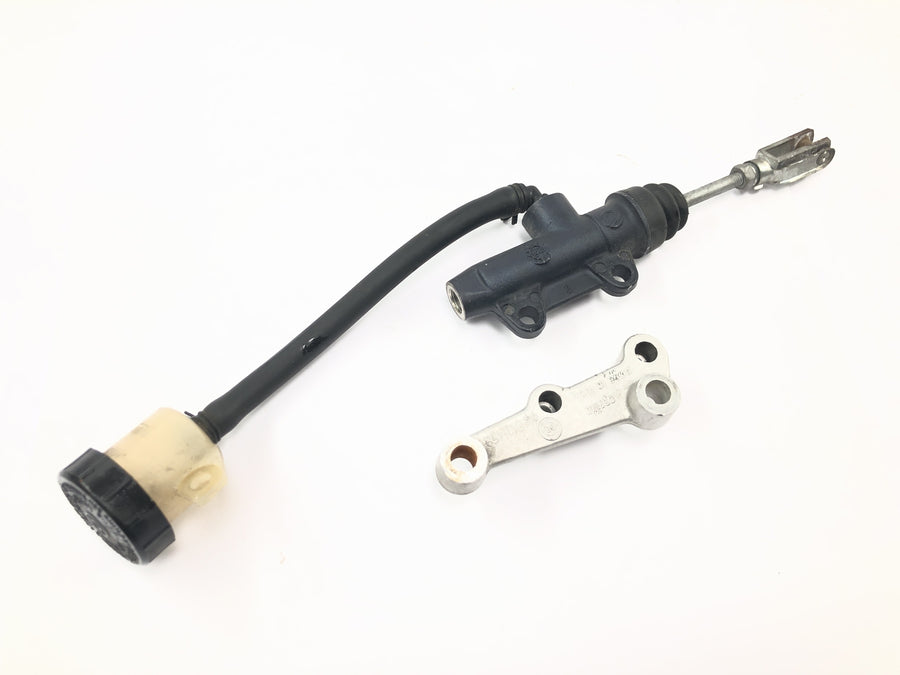 Aprilia Mille RSV 1000 ME [1999] - Rear brake pump