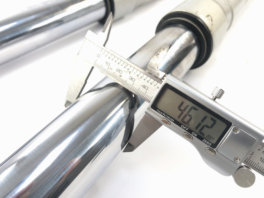 Yamaha TT 600 R DJ01 [1998] - fourche de suspension Telegabel avec axe