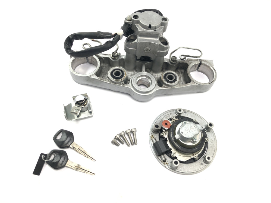 Suzuki GSF 1250 SA Bandit WVCH [2007] - Kit de serrures, serrure d'allumage, pont de fourche, bouchon de réservoir, serrure de direction