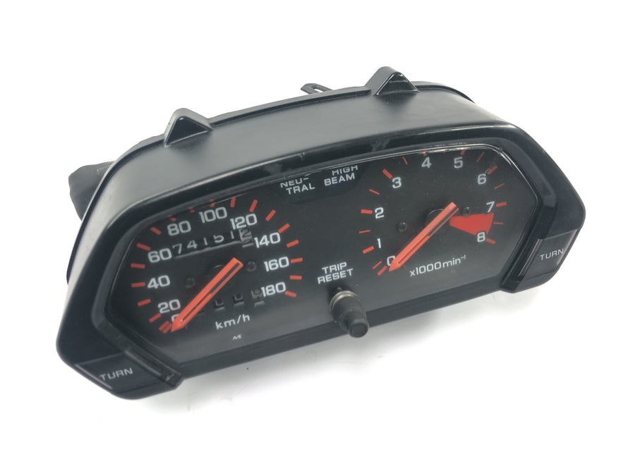Honda NX 650 Dominator RD02 [1994] - Speedometer unit cockpit instrument panel speedometer