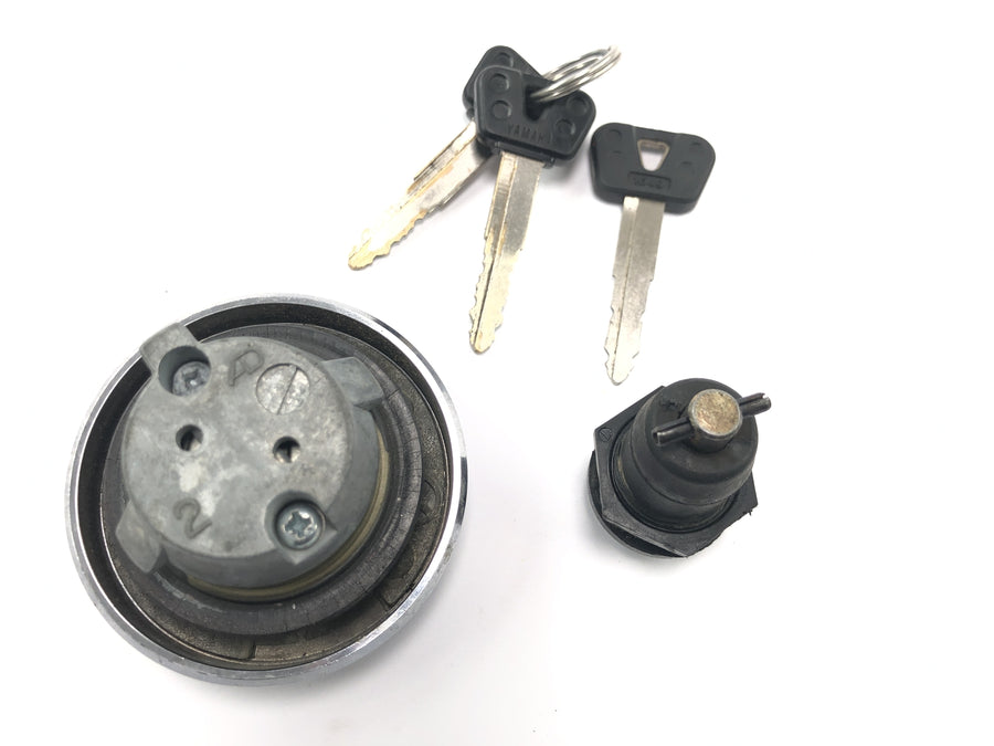 Yamaha XVS 650 4VR [1997] - Tank cap lock cylinder with key