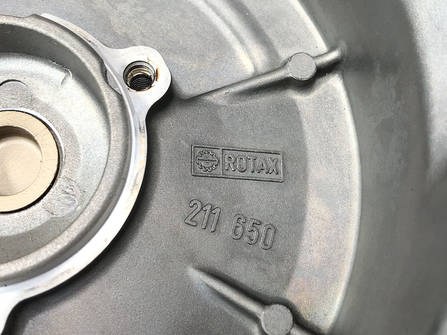 Aprilia Mille RSV 1000 ME [1999] - Cache alternateur cache moteur cache Lima