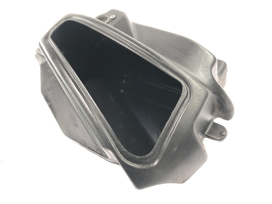 Yamaha XVS 650 4VR [1997] - Storage compartment tool compartment