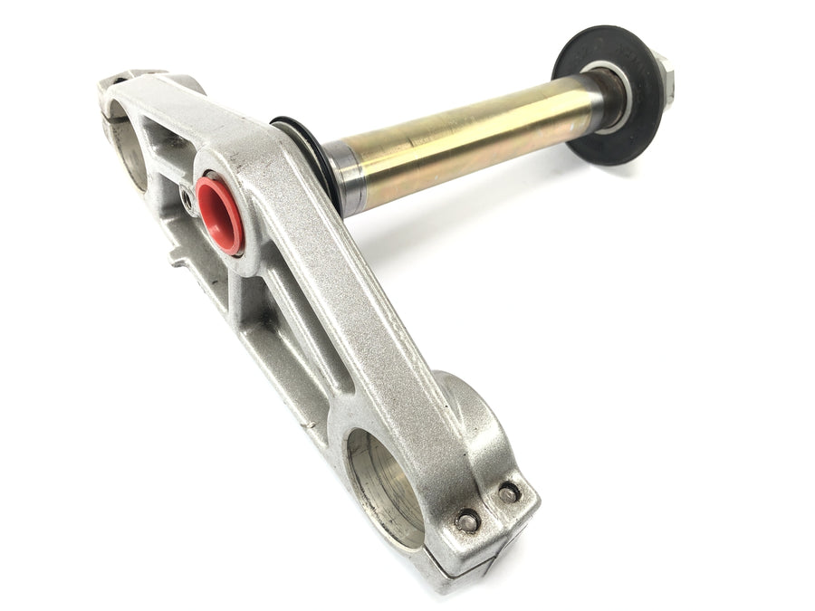 Triumph Sprint St 1050 [2005] - Fork Bridge en dessous de 43 mm