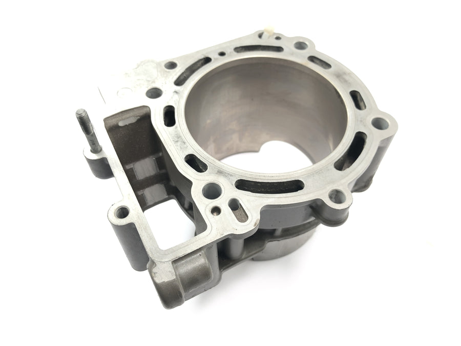 KTM 950 Adventure LC8 [2004] - Cylinder with rear piston