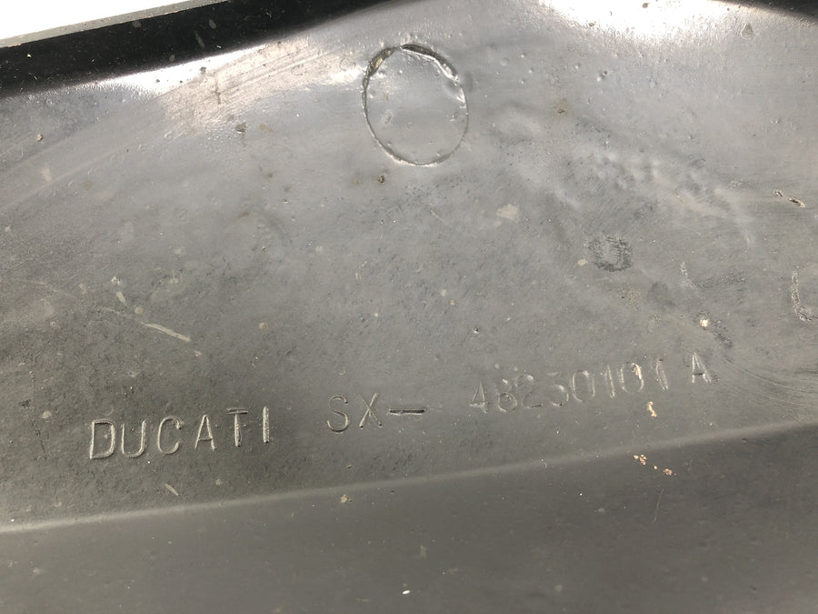 Ducati 900 SS [1991] - Carénage arrière gauche