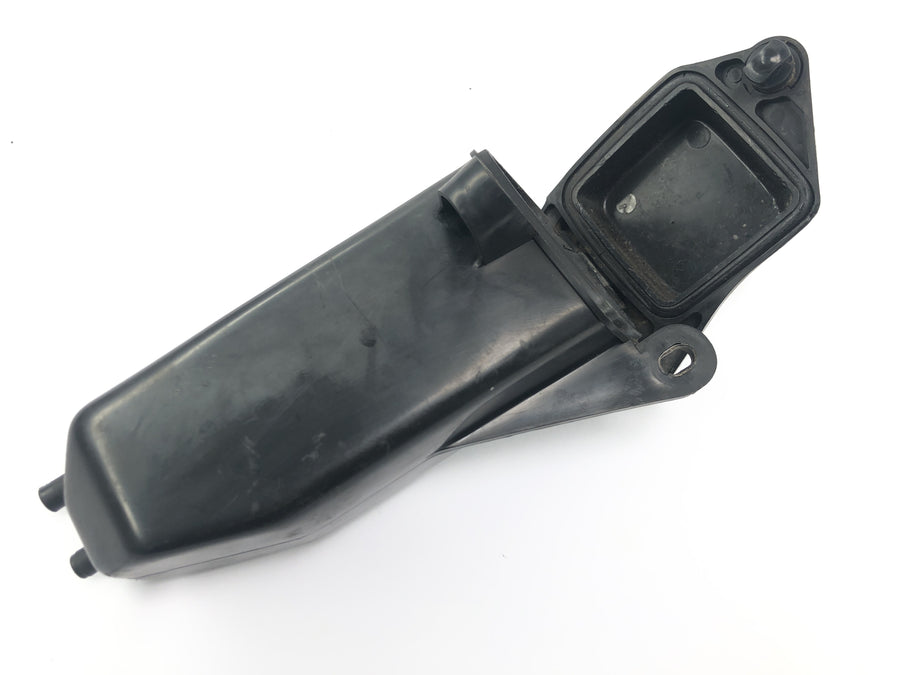 Honda NX 650 Dominator RD02 [1994] - Tool compartment tool box storage compartment