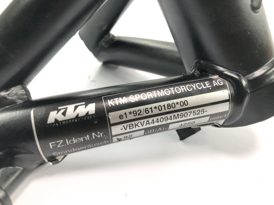 KTM 950 Adventure LC8 [2004] - Steering head frame with papers