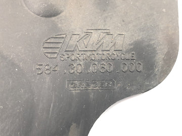 KTM 640 Adventure LC4 [2001] - cache pignon cache moteur - 0